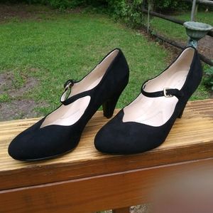 Naturalizer kitten heels